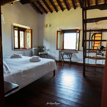 Agriturismo Aia Leccioni Micciano Bagian luar foto