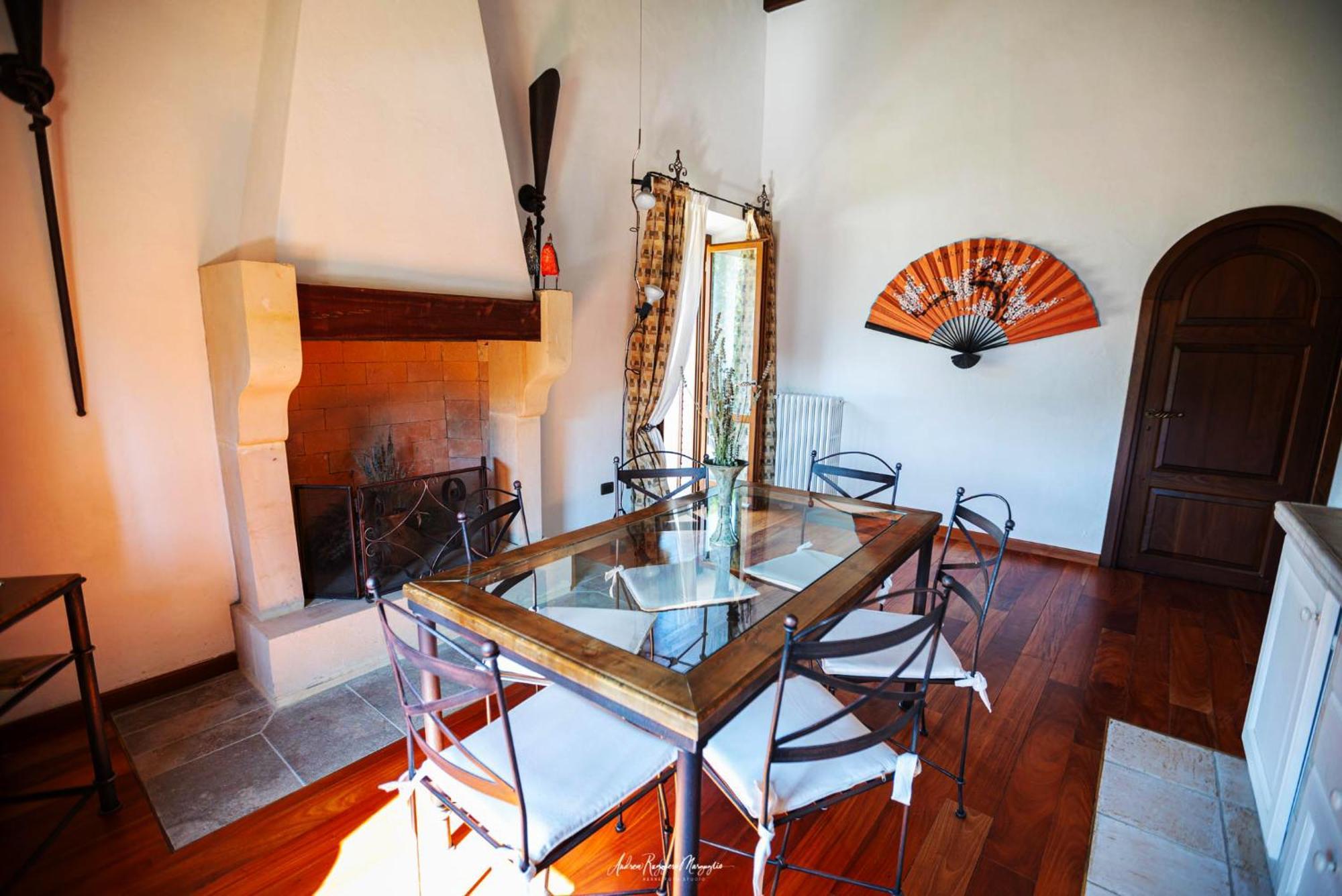 Agriturismo Aia Leccioni Micciano Bagian luar foto