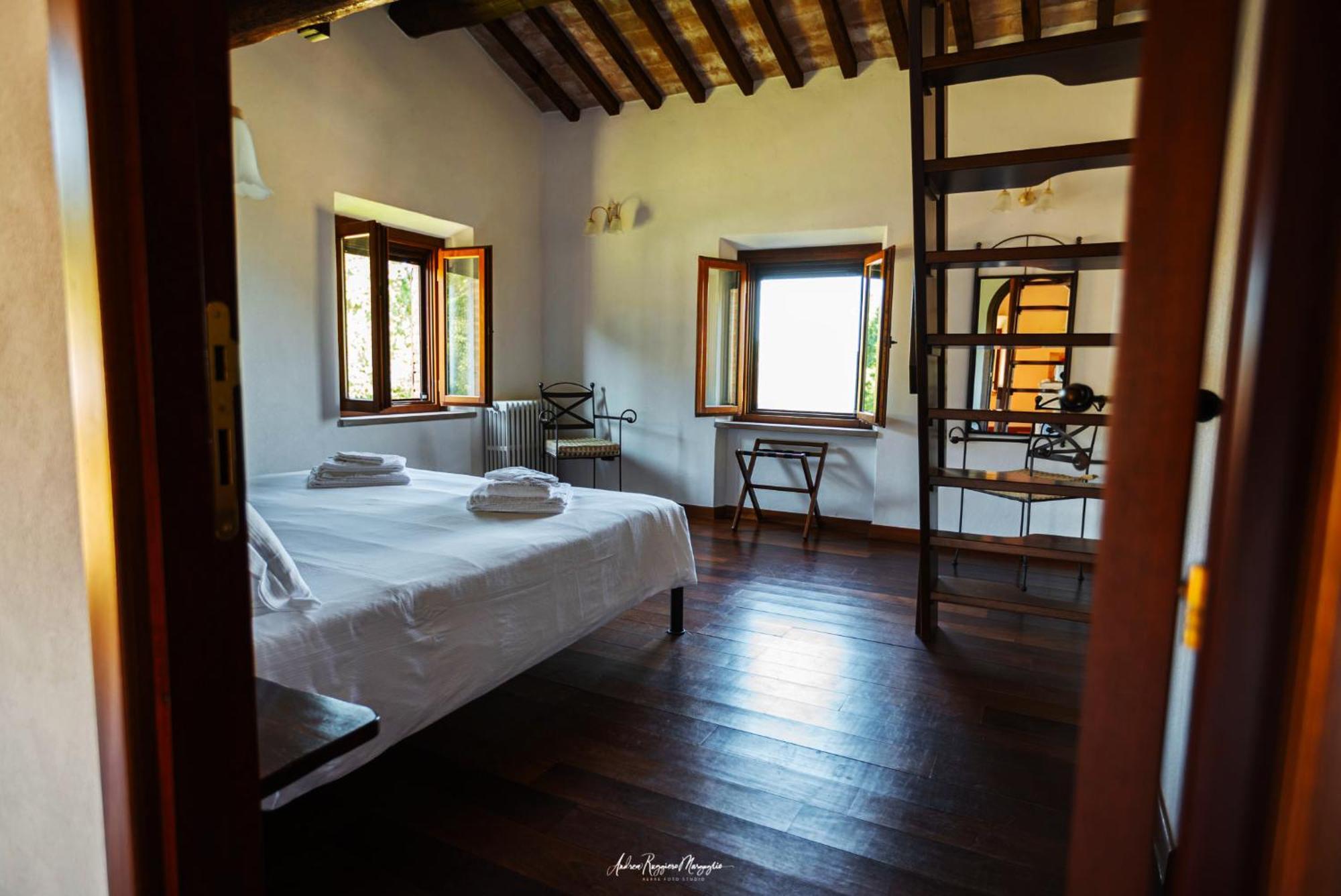 Agriturismo Aia Leccioni Micciano Bagian luar foto