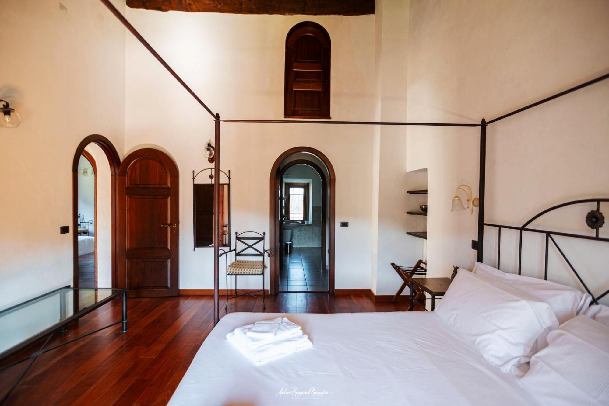 Agriturismo Aia Leccioni Micciano Bagian luar foto