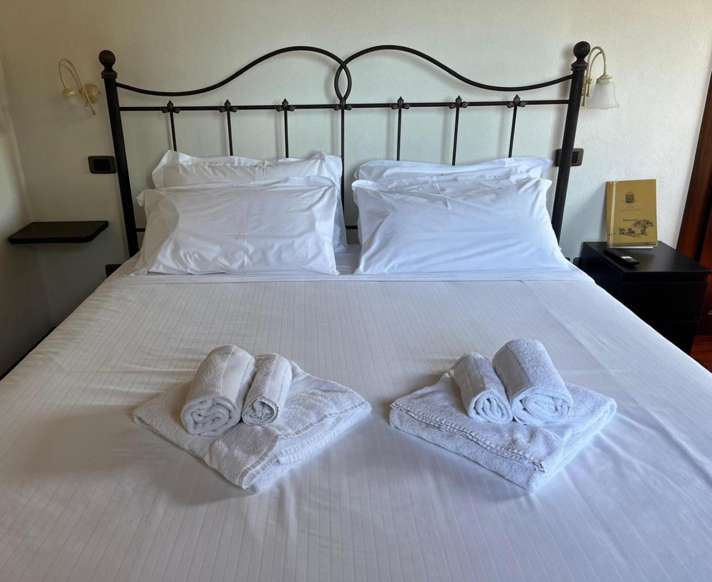 Agriturismo Aia Leccioni Micciano Bagian luar foto